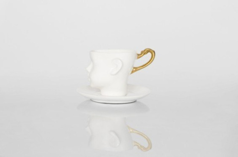Doll head mug with gold handle Doll head mug with gold handle